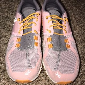 Women’s On Cloud Light Pink Tennis Shoes